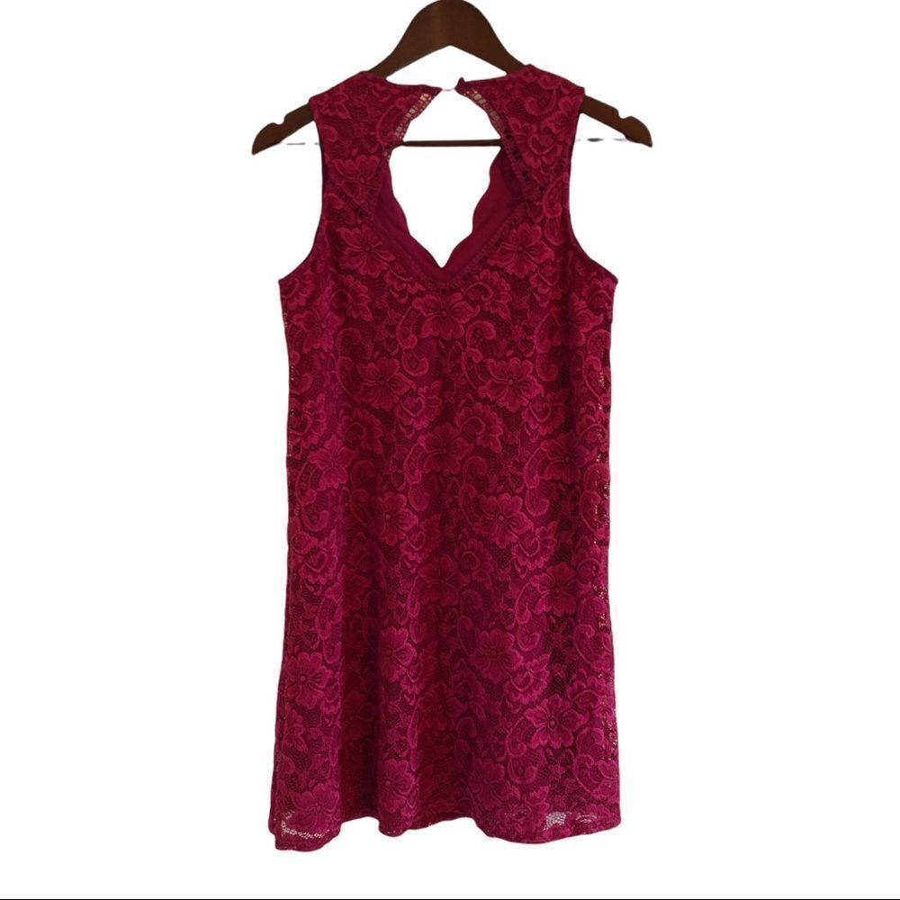 Francesca’s Fuschia Lace Dress EUC - Size S - Picture 4 of 9
